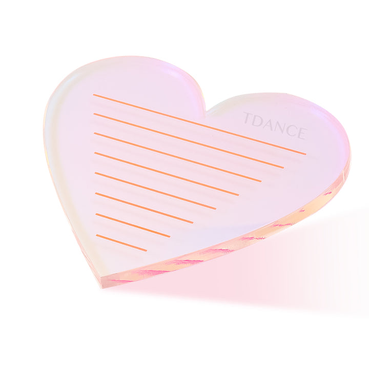 Heart-shaped Iridescent Lash Pallte