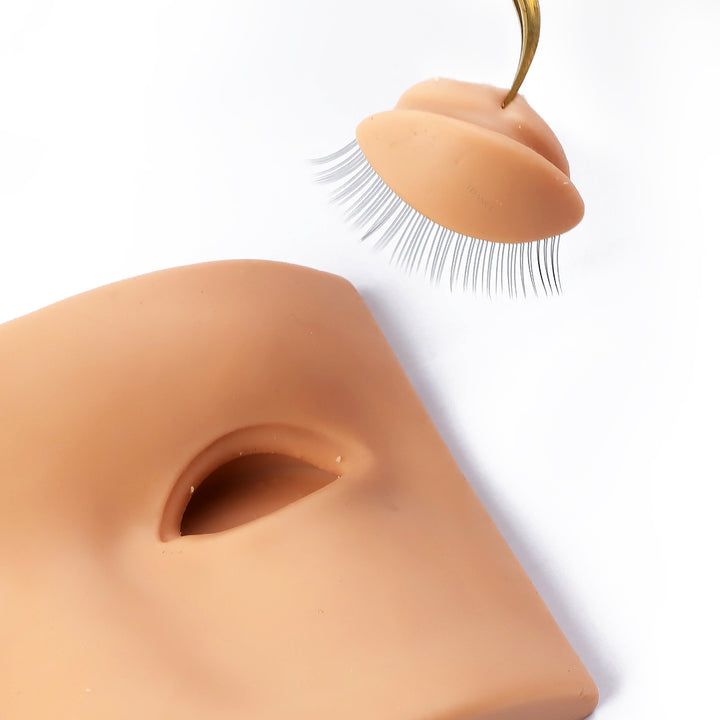 Tête mannequin avec des yeux en silicone